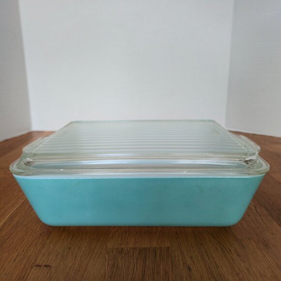 Vintage Pyrex 503 Turquoise Fridgie Aqua Refrigerator Dish w/ Ribbed Lid 1.5 Qt - Picture 2 of 8